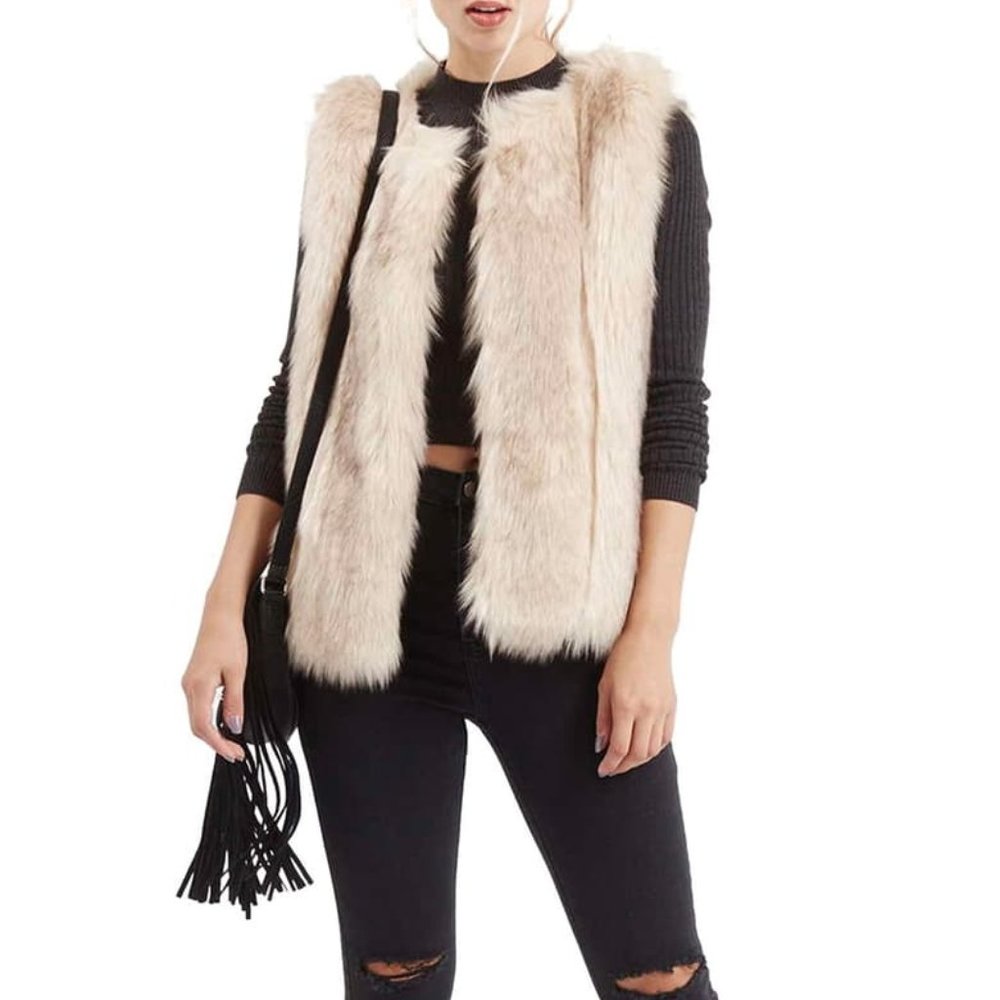 ‘Leah’ Faux Fur Vest By TopShop Cream